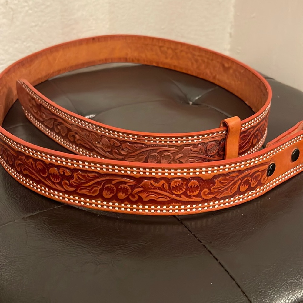 Leather belt with designs